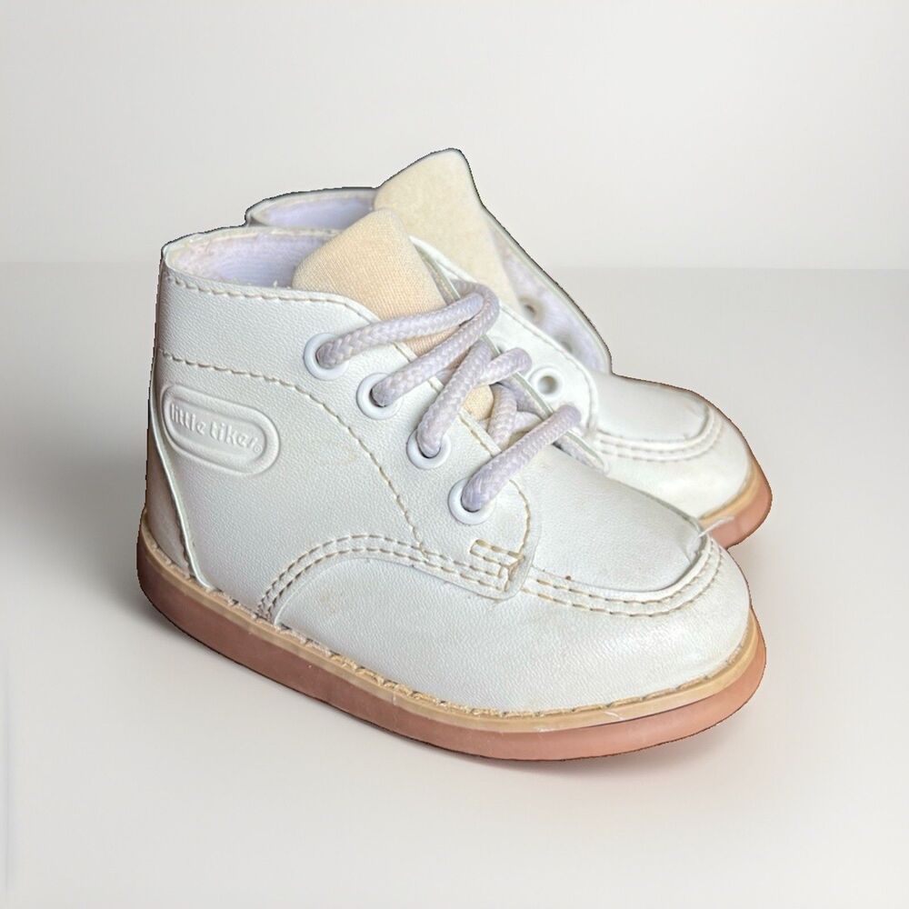 Vintage  Little Tikes white leather baby high-top walking shoes Classic